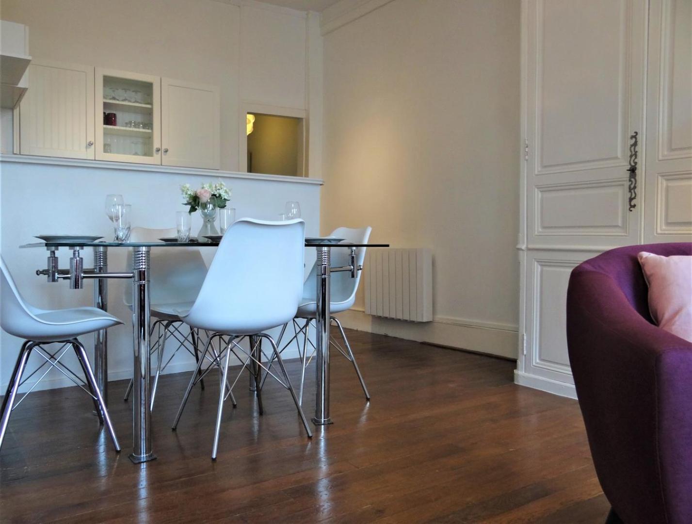 Le Cardinal Apartment Шартър Екстериор снимка