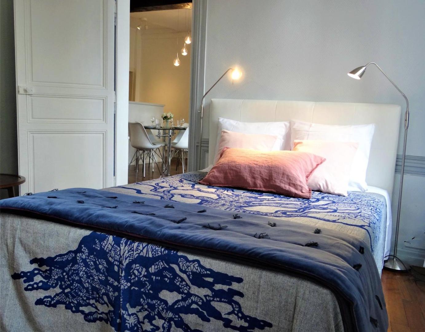 Le Cardinal Apartment Шартър Екстериор снимка