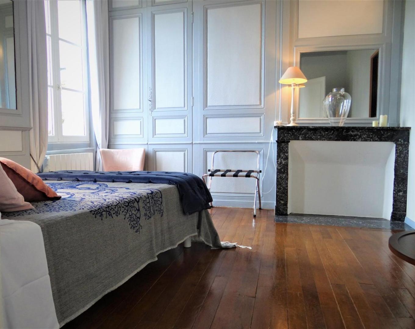 Le Cardinal Apartment Шартър Екстериор снимка